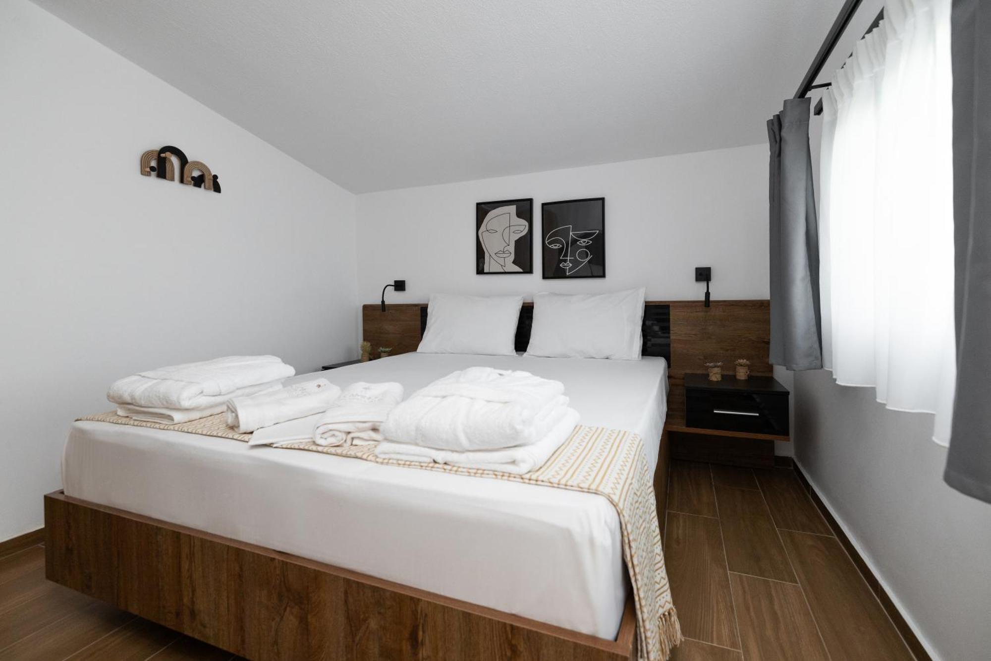 Flamingo View Suites & Villas Nea Poteidaia Luaran gambar